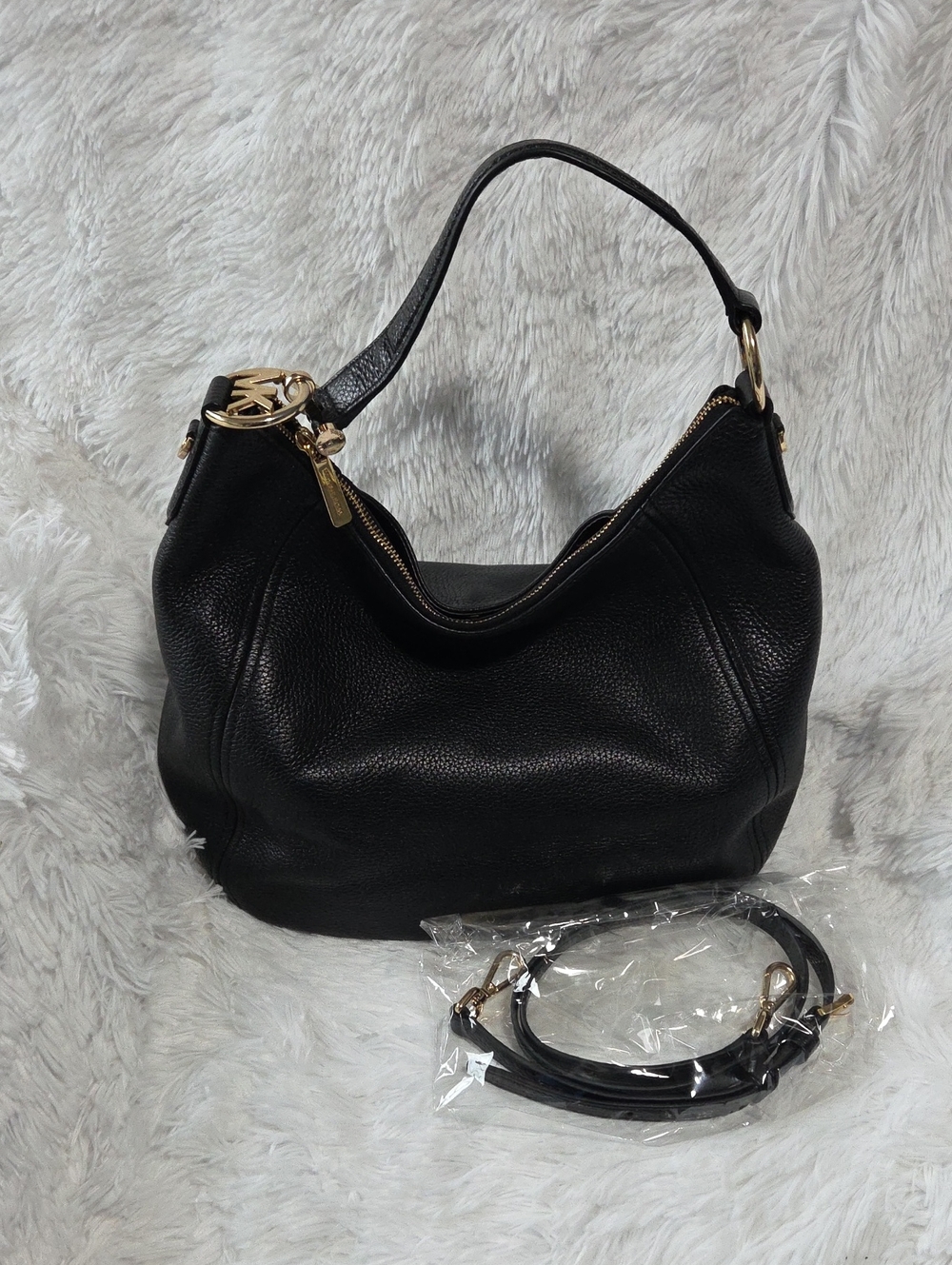 Michael KORS Black Pebbled Leather Shoulder Bag with Gold Hardware